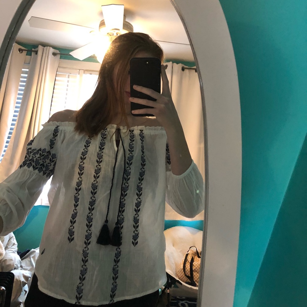 Women’s Abercrombie and Fitch Blouse